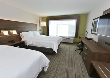 Holiday Inn Express & Suites Madisonville by IHG hotel thumbnail 3