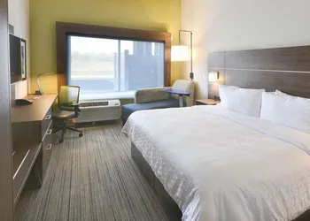 Holiday Inn Express & Suites Madisonville by IHG hotel thumbnail 6