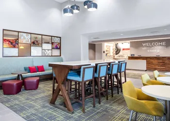 Hampton Inn & Suites Avon Indianapolis hotel thumbnail 3