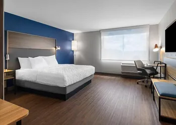 TRU by Hilton Perrysburg Toledo, OH hotel thumbnail 5