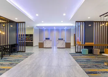 La Quinta Inn & Suites by Wyndham Miramar Beach-Destin hotel thumbnail 2