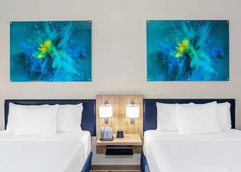La Quinta Inn & Suites by Wyndham Miramar Beach-Destin hotel thumbnail 8