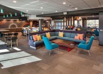 Tru By Hilton Phoenix Glendale Westgate, AZ hotel thumbnail 2