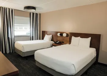 Dutch Wonderland Inn hotel thumbnail 7