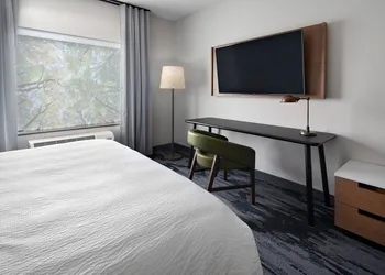 Fairfield Inn & Suites by Marriott Lake Geneva hotel thumbnail 7