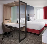 SpringHill Suites by Marriott Kansas City Plaza hotel detail image 4