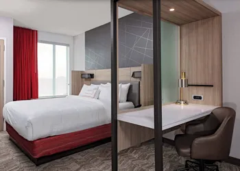 SpringHill Suites by Marriott Kansas City Plaza hotel thumbnail 6