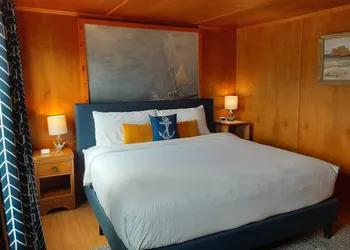 Anchor Inn Resort hotel thumbnail 8