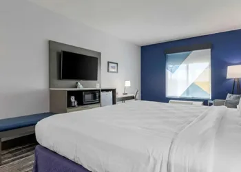 Holiday Inn Express And Suites Choctaw Oklahoma City East by IHG hotel thumbnail 6
