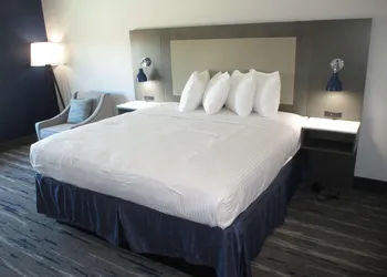 Holiday Inn Express And Suites Choctaw Oklahoma City East by IHG hotel thumbnail 3