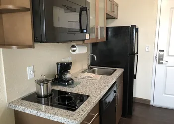 Candlewood Suites Panama City Beach Pier by IHG hotel thumbnail 5