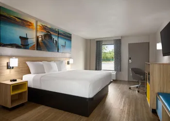 Days Inn by Wyndham Apopka/Orlando hotel thumbnail 7