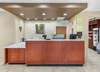 Comfort Suites Greensboro - High Point hotel thumbnail 3