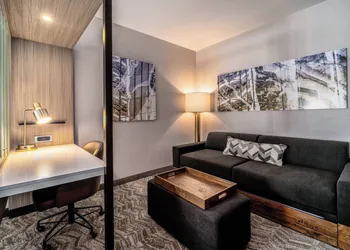 SpringHill Suites by Marriott Oakland Airport hotel thumbnail 7