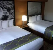 Super 8 Lynnwood hotel detail image 4