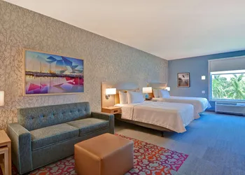 Home2 Suites Naples I-75 Pine Ridge Road, FL hotel thumbnail 5