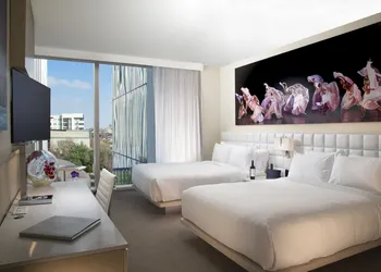 HALL Arts Hotel, Dallas, Autograph Collection hotel thumbnail 5