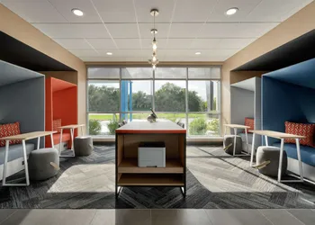 Tru by Hilton Sandusky, OH hotel thumbnail 2