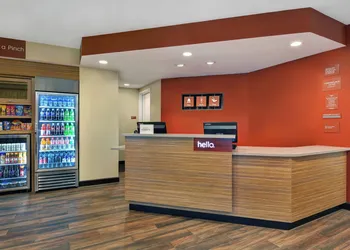 TownePlace Suites by Marriott Sarasota Bradenton West hotel thumbnail 3