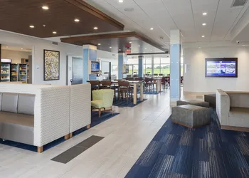Holiday Inn Express & Suites Bourbonnais East - Bradley by IHG hotel thumbnail 3