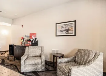 Cobblestone Hotel & Suites - Newport hotel thumbnail 7
