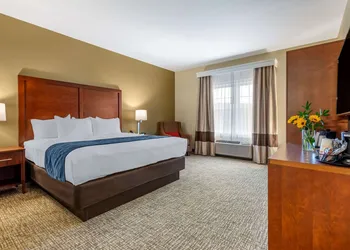 Comfort Inn Brewster hotel thumbnail 4