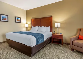 Comfort Inn Brewster hotel thumbnail 6