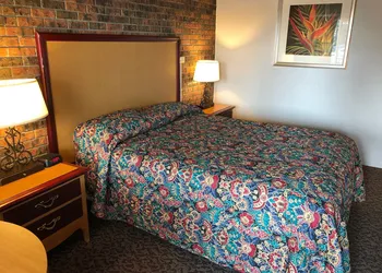 Dunes Inn hotel thumbnail 6