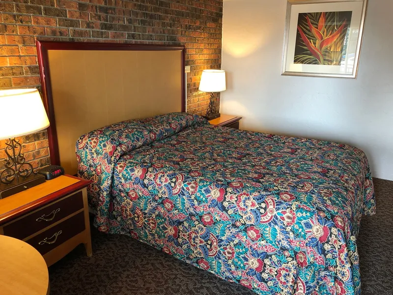 Dunes Inn hotel detail image 6