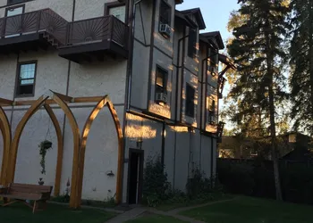 Abbey Archway Inn hotel thumbnail 2