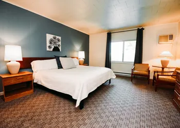 Rainbow Mountain Resort hotel thumbnail 7