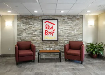 Red Roof Inn PLUS+ Tuscaloosa - University hotel thumbnail 2
