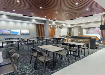 SpringHill Suites by Marriott Lakeland hotel thumbnail 3