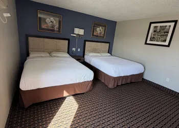 Economy Inn hotel thumbnail 5