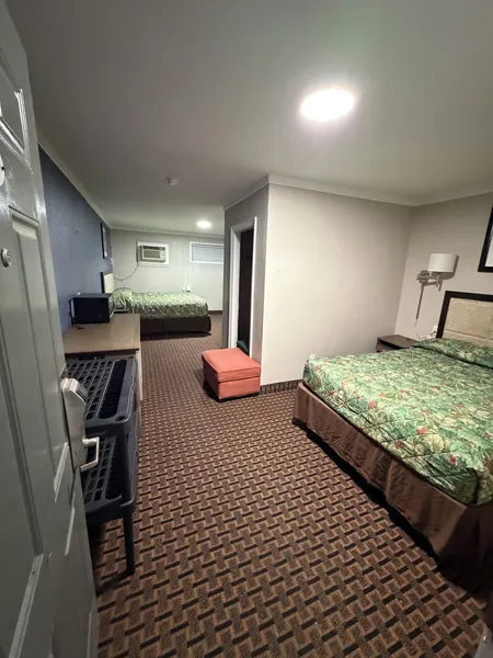 Economy Inn hotel detail image 6