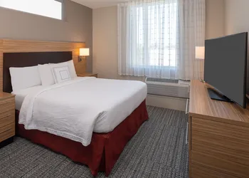 TownePlace Suites by Marriott Miami Kendall West hotel thumbnail 6