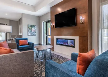 Comfort Suites Gainesville near University hotel thumbnail 4