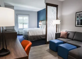 Comfort Suites Gainesville near University hotel thumbnail 8