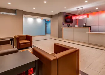 SureStay Plus Hotel by Best Western Humble hotel thumbnail 3