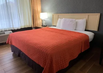RW Hotel hotel thumbnail 4
