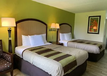 RW Hotel hotel thumbnail 6