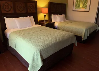 RW Hotel hotel thumbnail 8