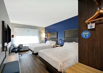TRU By Hilton Winchester hotel thumbnail 8
