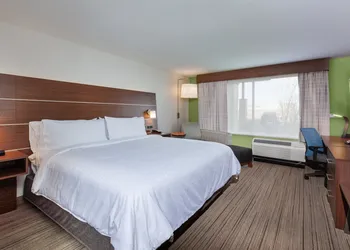 Holiday Inn Express & Suites Tulsa Northeast - Owasso by IHG hotel thumbnail 8