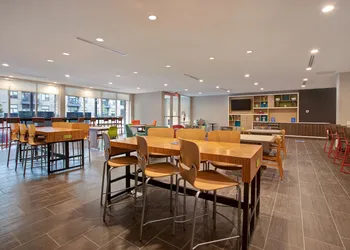Home2 Suites by Hilton Carmel Indianapolis hotel thumbnail 4