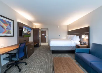 Holiday Inn Express & Suites Greenville - Taylors by IHG hotel thumbnail 3