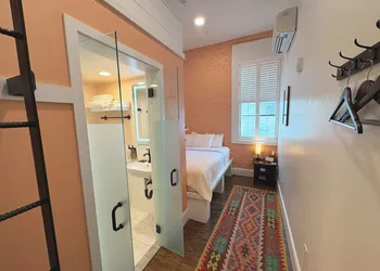 The Cabot Lodge hotel thumbnail 8