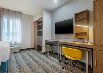 MainStay Suites Bricktown - near Medical Center hotel thumbnail 5