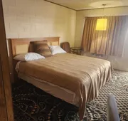 First Inn By OYO Quinter Hwy 70 hotel detail image 7