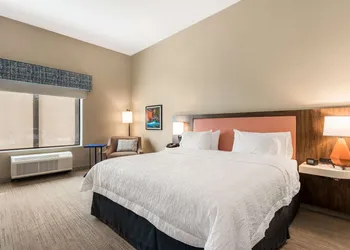 Hampton Inn Batesville hotel thumbnail 4